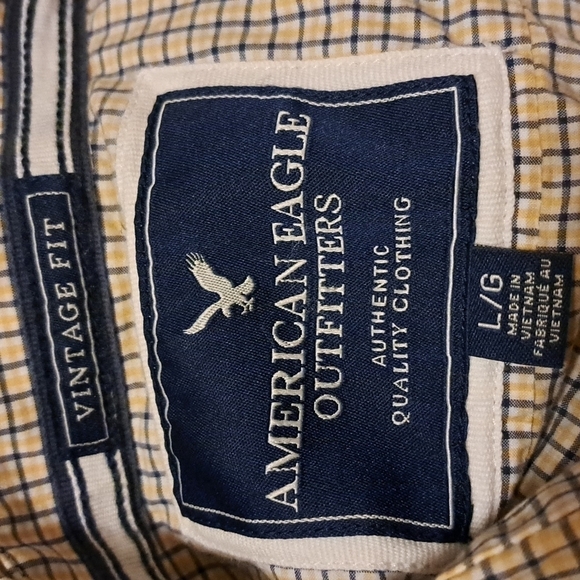 American eagle plaid button Down size large - Picture 7 of 7